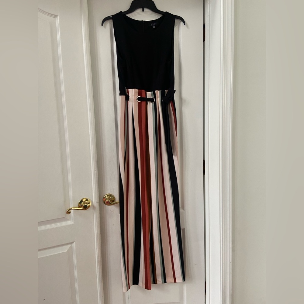 Spense Elegant Black Garment